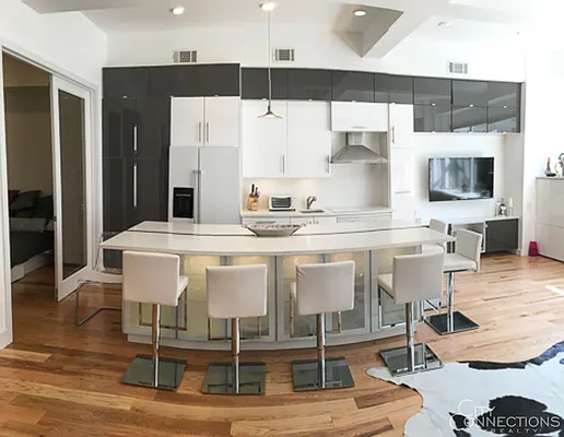 Rented by City Connections Realty | media 5