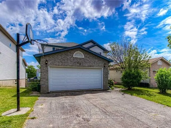 46 Tradewinds Pl, Kitchener, ON N2N 3G4