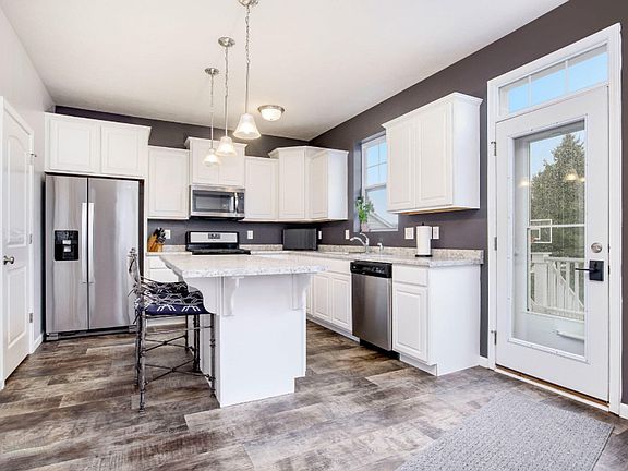 2nd image of 480 E Summer Grove Dr