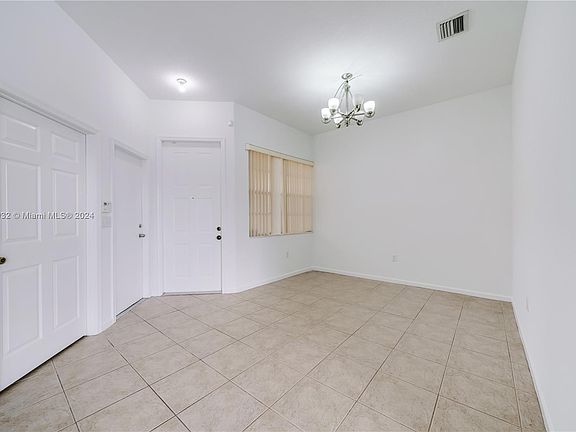 4th image of 4220 SW 125th Ln #4220