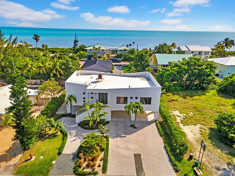 273 W Seaview Dr — Photo 8
