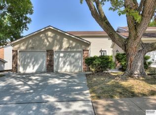 2726 Lloyd St, Bellevue, NE 68005