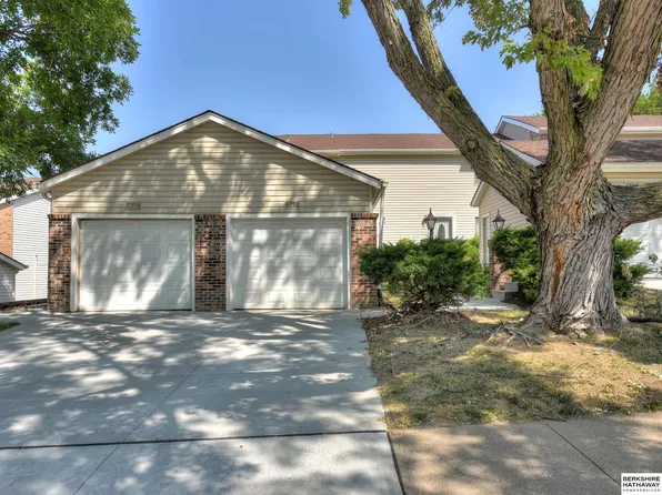 2726 Lloyd St, Bellevue, NE 68005