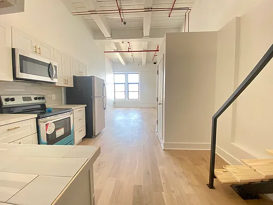 Rented by Dream Space Realty | media 9