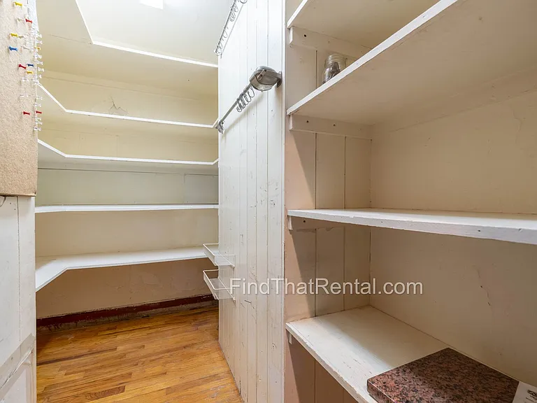 136 W Pomfret St — Photo 23
