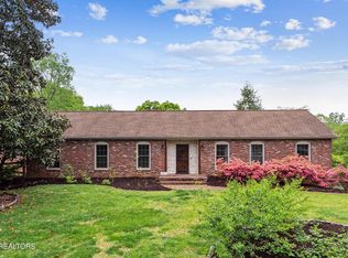 9512 Middleground Ln, Knoxville, TN 37923