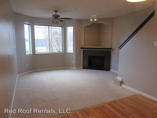 3rd image of 210 N G St E #B