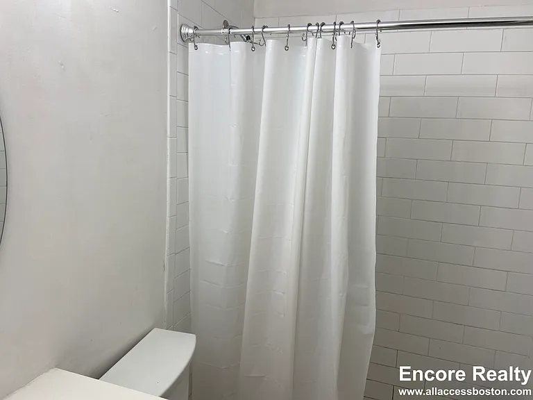 772 Columbus Ave #2 — Photo 5