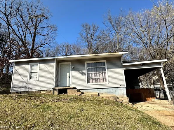 925 Poplar St, Van Buren, AR 72956