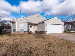 3101 NE 14th St, Bentonville, AR 72712