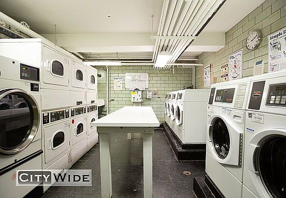 5th image of 165 E 35th St APT 11C