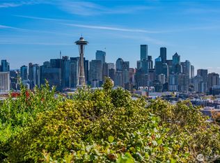 604 W Kinnear Place, Seattle, WA 98119