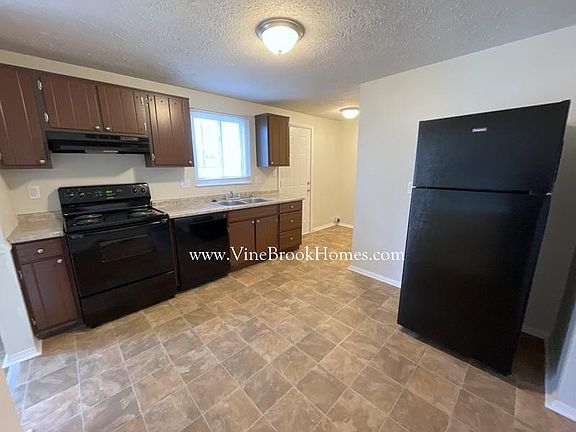 4th image of 5334 Lunsford Cir