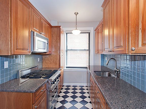 4th image of 179 E 79th St APT 12D