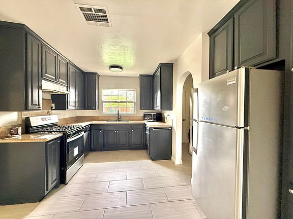 2nd image of 9666 Laurel Ave