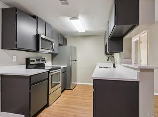 871 S Uravan Ct APT B, Aurora, CO 80017
