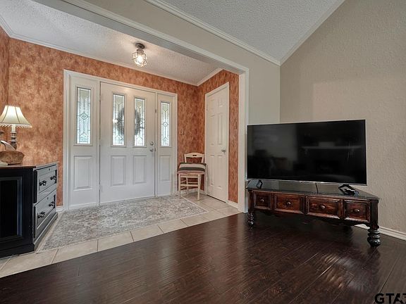 4th image of 10925 Mosswood Dr