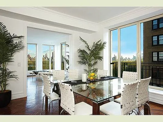 Sold by Stribling | media 4
