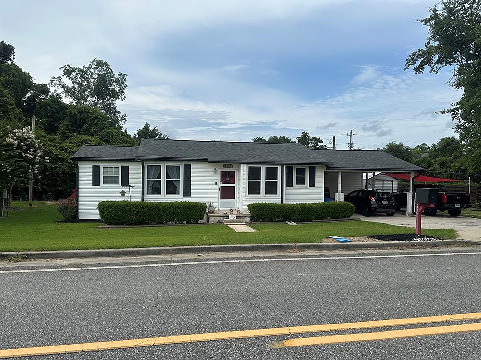 1st image of 4046 Old Pine Rd