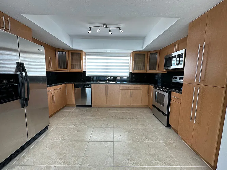 244 W Seaview Dr — Photo 9