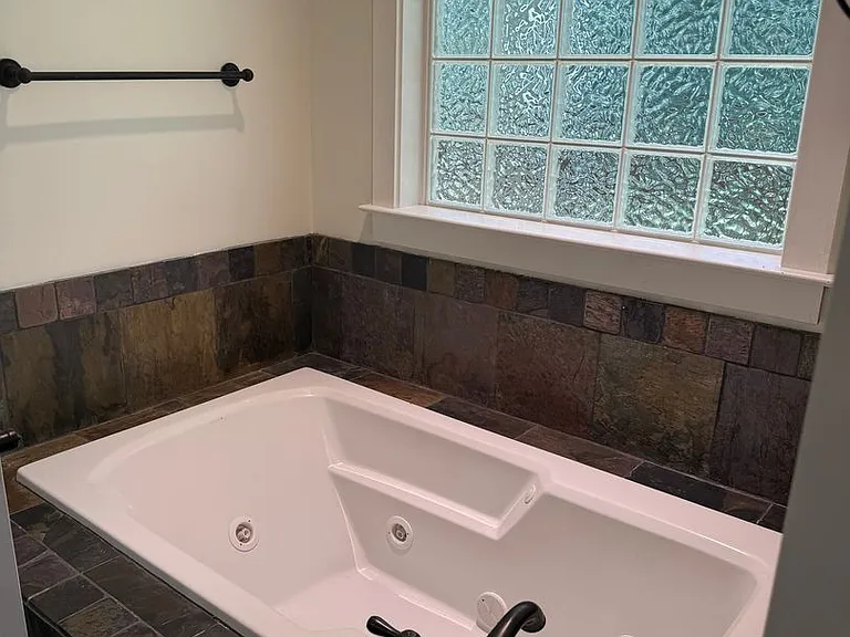209 Pineridge Dr — Photo 13