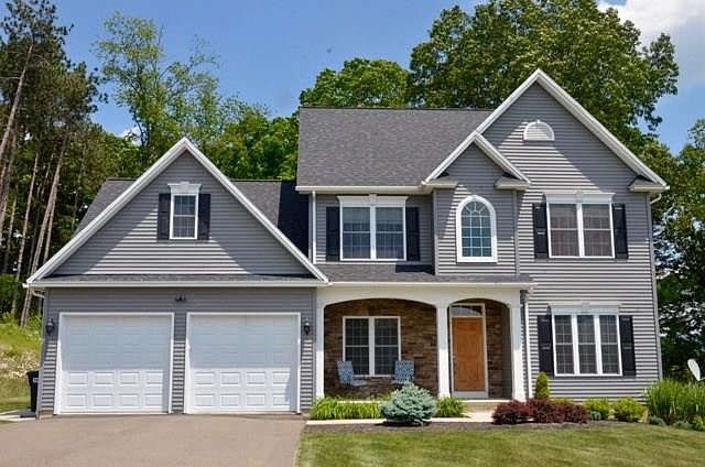 1st image of 114 Saint Andrews Dr