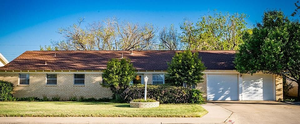 1st image of 2403 Fannin Ave