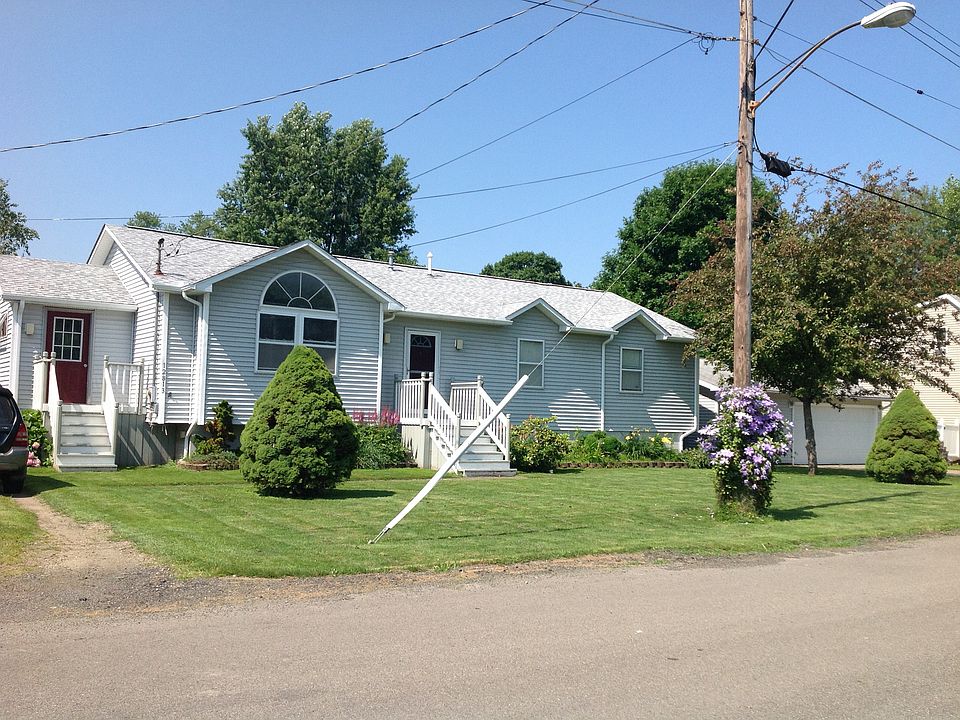 1st image of 12813 Breeze Ave