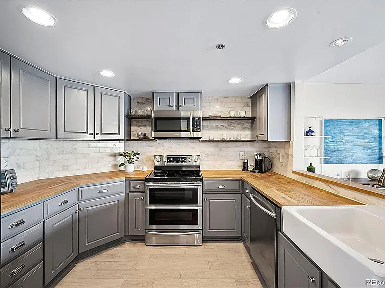 350 Detroit St #303 — Photo 7