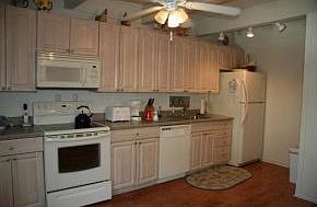 5th image of 95A Campbell Pl