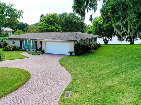 5th image of 1301 Fairway Dr