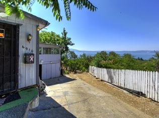 6910 Top Dr, Nice, CA 95464