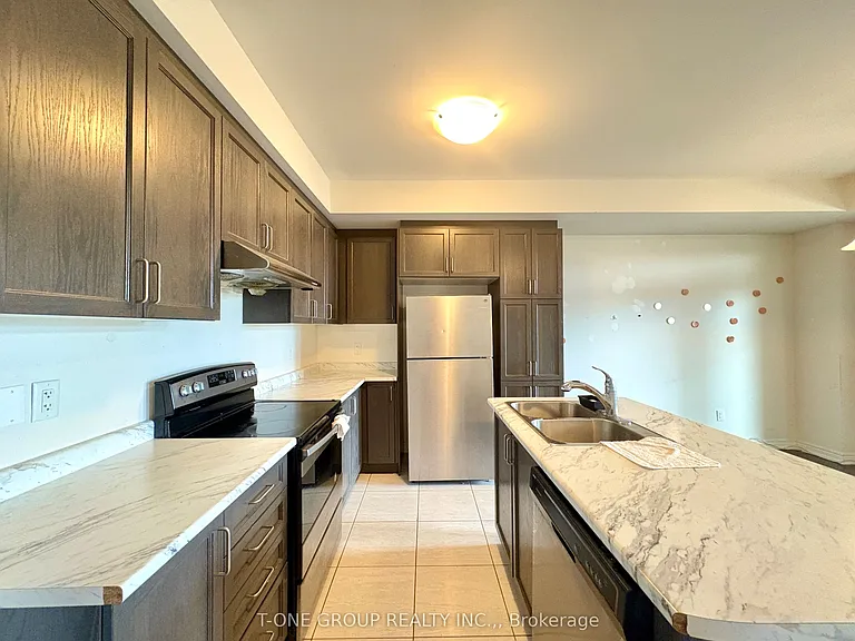 107 Luzon Ave #B — Photo 2