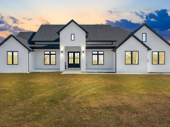 5404 N Farm Rd 177, Springfield, MO 65803