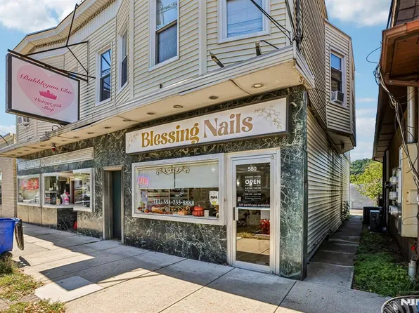580 Lafayette Avenue, Hawthorne, NJ 07506