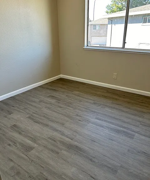 4453 La Cresta Way #3 — Photo 7