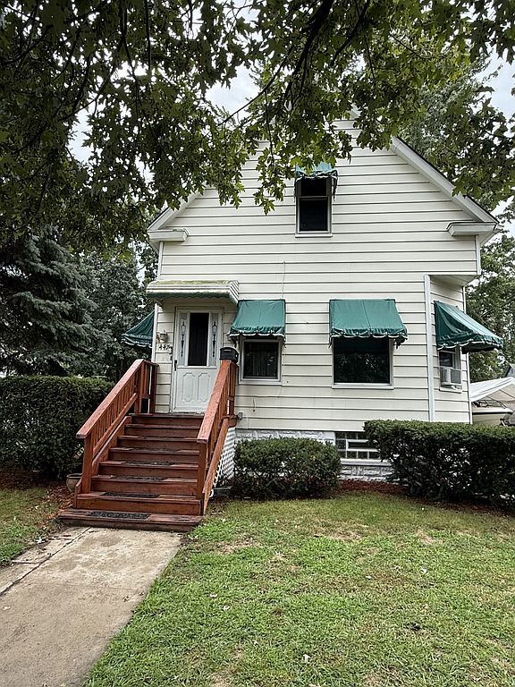447 Walnut St - Property Image