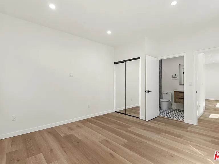 1305 Lucile Ave #5 — Photo 5