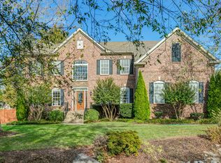 2044 Valleybrook Dr, Brentwood, TN 37027
