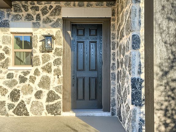 3rd image of 2241 Heather Hills Dr