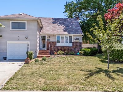 15 Ford Drive W, Massapequa, NY, 11758