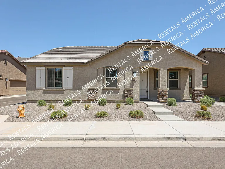 9978 W Piccadilly Rd — Photo 4