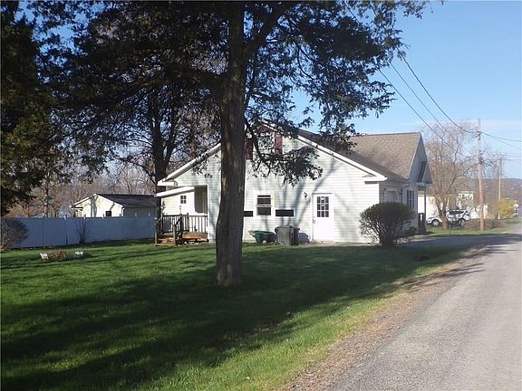 2nd image of 4617 Wildflower Dr