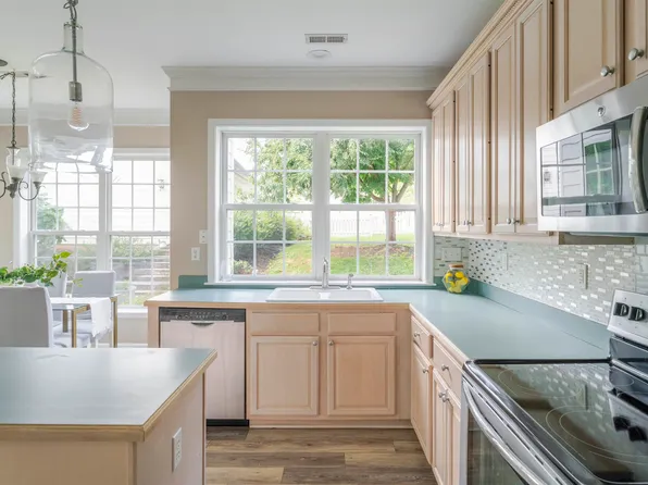 1875 Clay Dr, Crozet, VA 22932