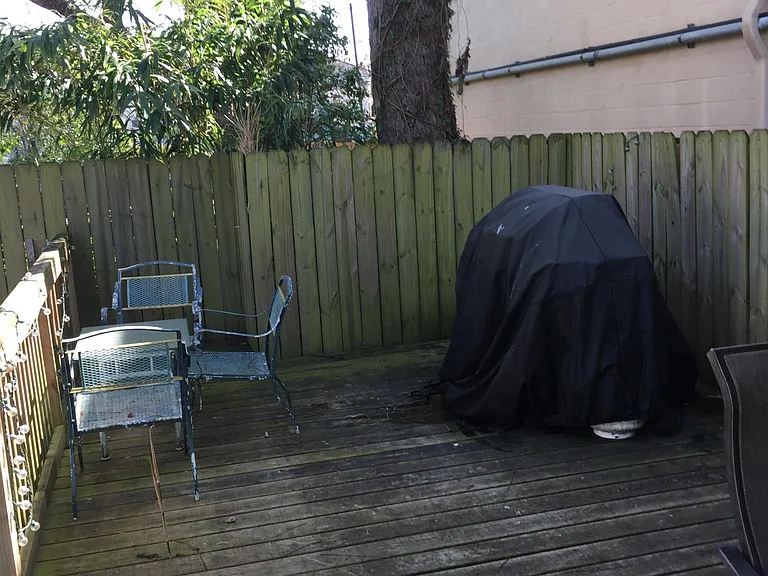 Grill available for tenants in great condition