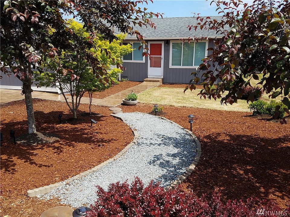 1st image of 3107 49th Ave NE