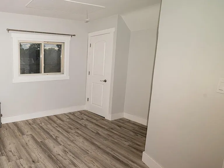 47 Wood St #2 — Photo 8