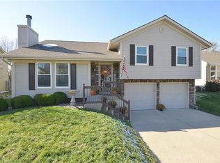 10224 N Main St, Kansas City, MO 64155