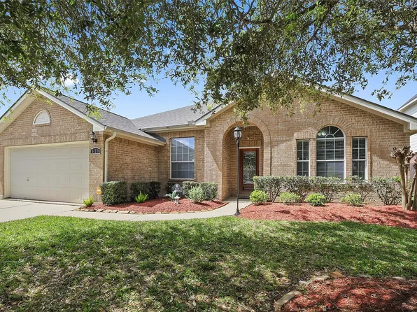 619 Castle Cove Ln, League City, TX 77573