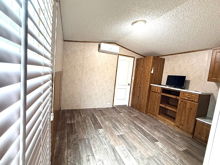 5421 State Highway 135 N #E — Photo 8